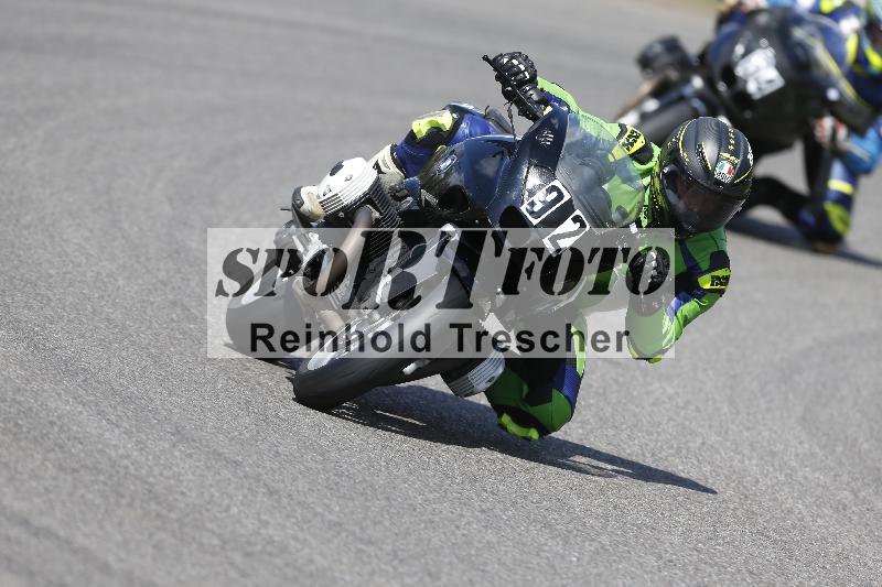 Archiv-2025/05 14.04.2025 Plüss Moto Sport ADR/Freies Fahren/92